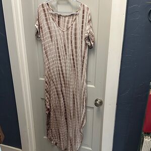 Tie-Dye V-Neck Maxi Dress in Light Brown